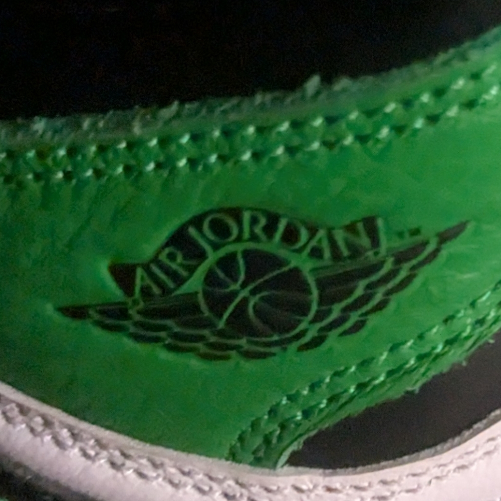 Nike Air Jordan Retro 1 Black, Green, and White High Tops - Picture 9 of 9
